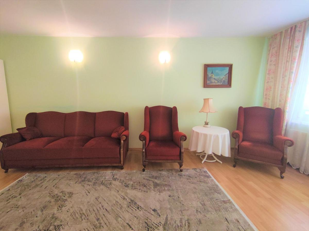 Dom Na Zaciszu Homestay *