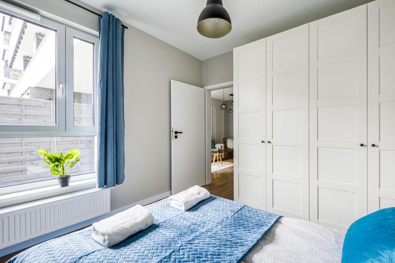 Apartment Inside Airport & Business Premium Warsaw