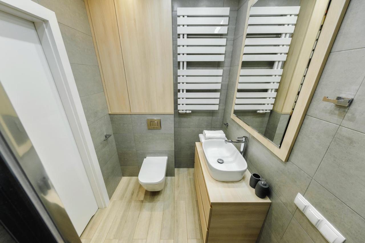 Jana Kazimierza 47 - 2 Sypialnie, 70m2, Balkon, Parking, Wi-fi * Warsaw