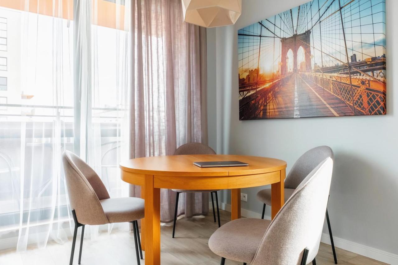 Jana Kazimierza 47 - 2 Sypialnie, 70m2, Balkon, Parking, Wi-fi * Warsaw