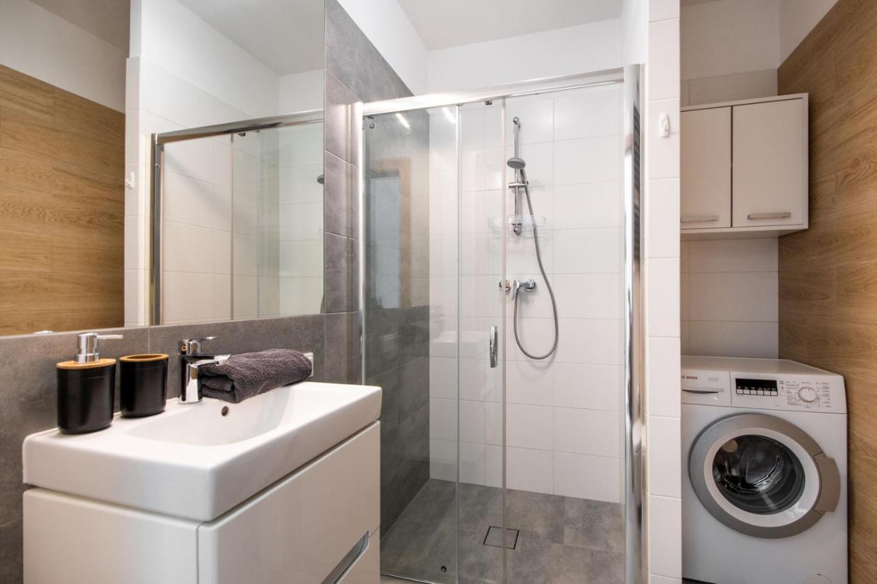 Apartamento Night Metro Plocka