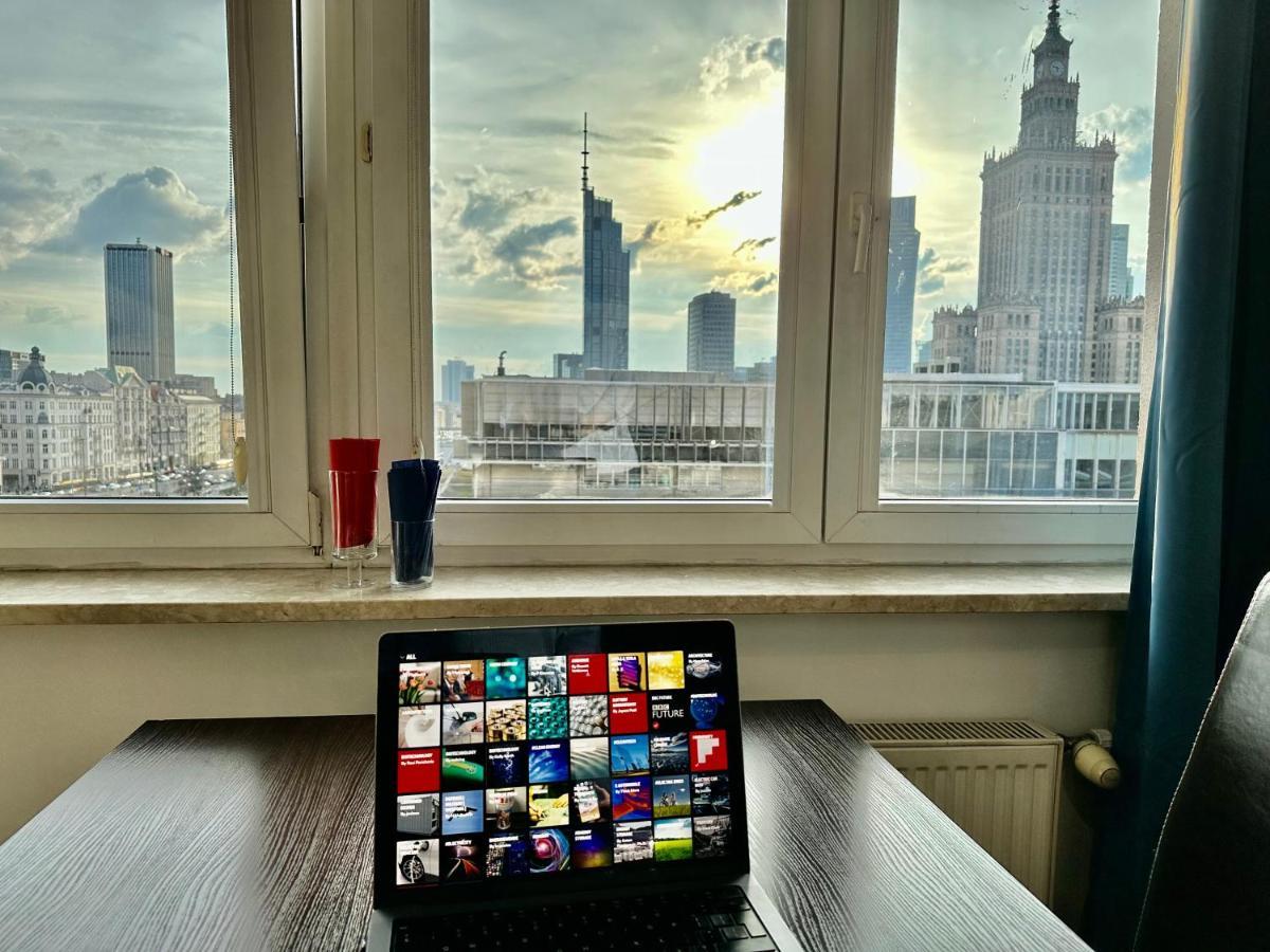 Apartment View Metro Wifi 1gb 80'tv Netflix Disney+ Hbo Warsaw