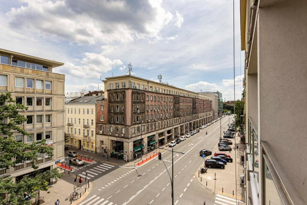 Krucza 17, Centrum * Warszawa
