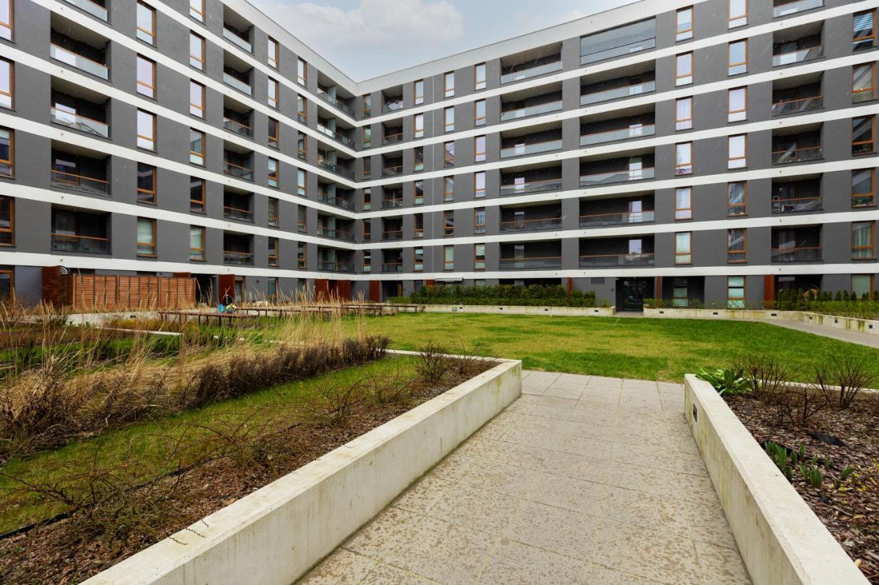 Active By Renters *