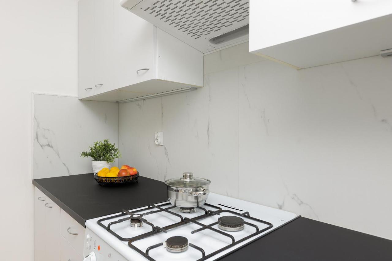 Apartment Cozy In The City Center Mazowiecka By Renters