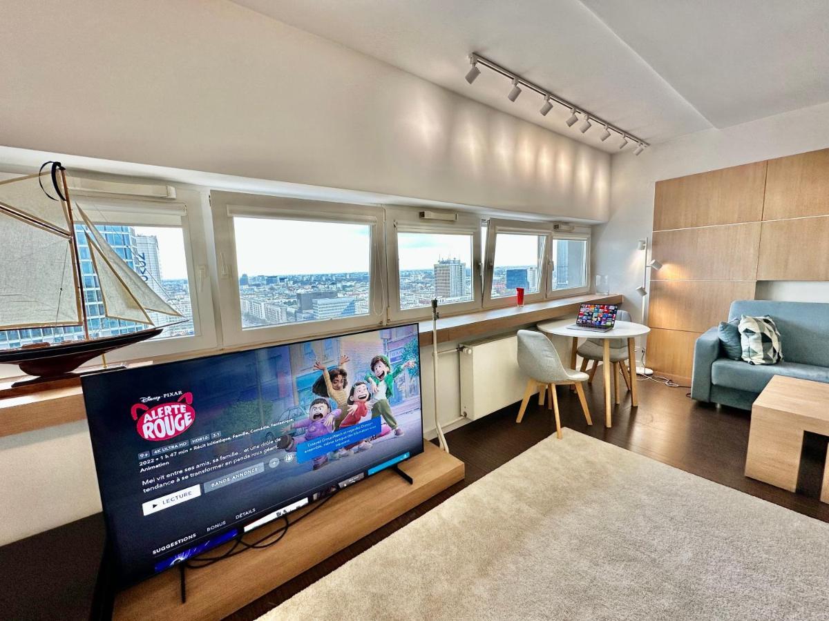 Metro X2 Fast Wifi 400 Mbs 70'tv Netflix Hbo Max Appletv+ Disney+ Apartament Warszawa