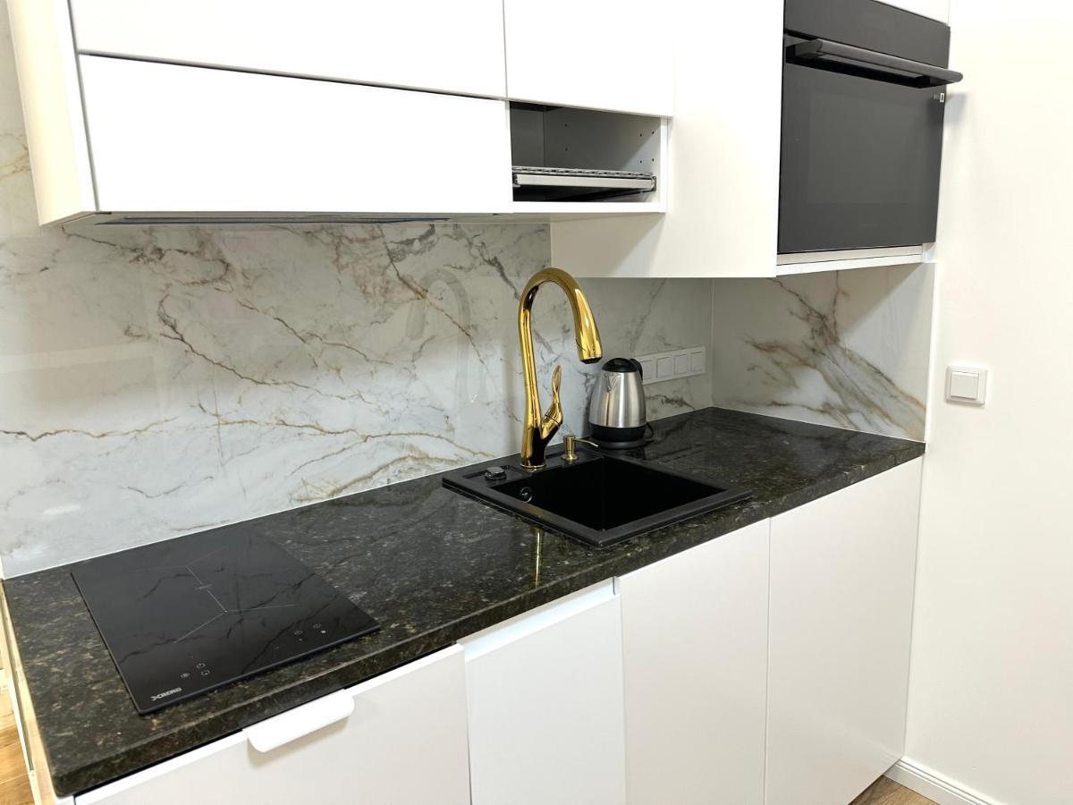 Luxury Iris Warsaw