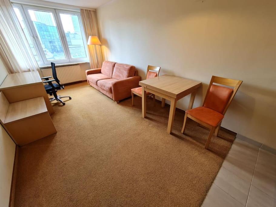 10q - Z6 604 Apartment