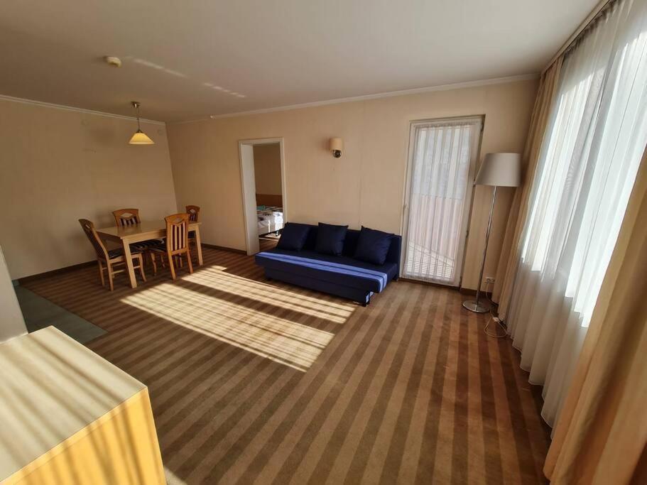 10q - Z6 501 Apartment Warschau
