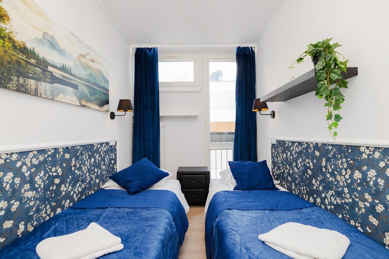 Unitapartaments Short Rent In By Metro Station Rondo Onz With 3bedrooms 23 Apartament Warszawa