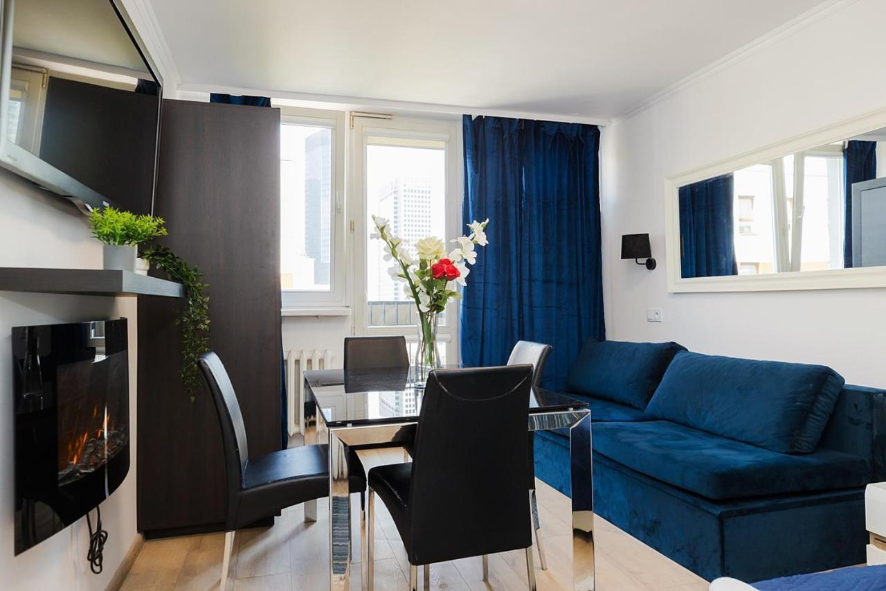Apartament Unitapartaments Short Rent In By Metro Station Rondo Onz With 3bedrooms 23 *