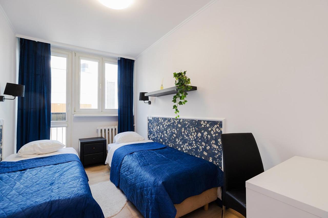 Unitapartaments Short Rent In By Metro Station Rondo Onz With 3bedrooms 23