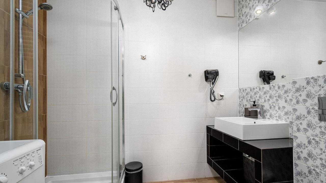 Sun & Snow 19 Dzielnica With Free Parking Apartment