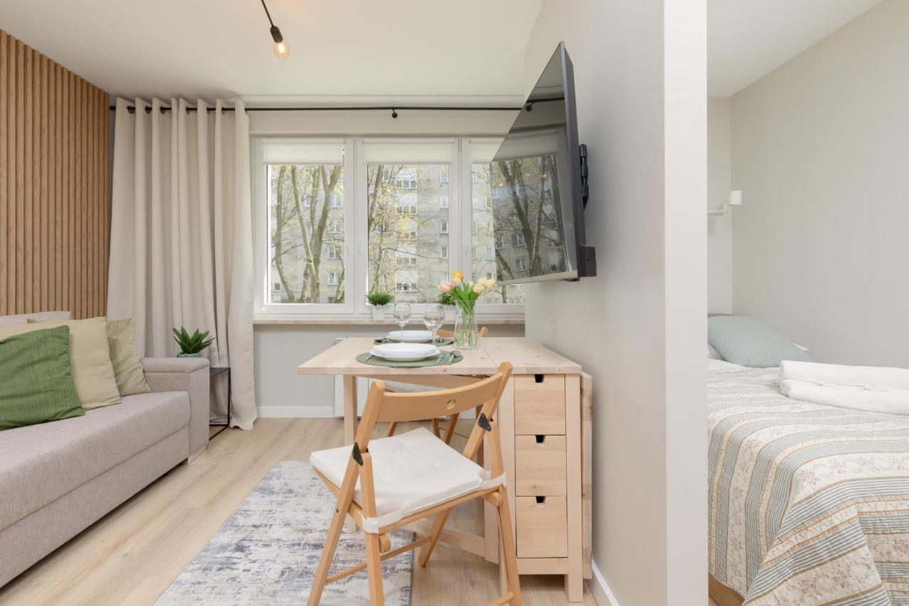 Aleja Jana Pawla Ii By Renters Apartment *