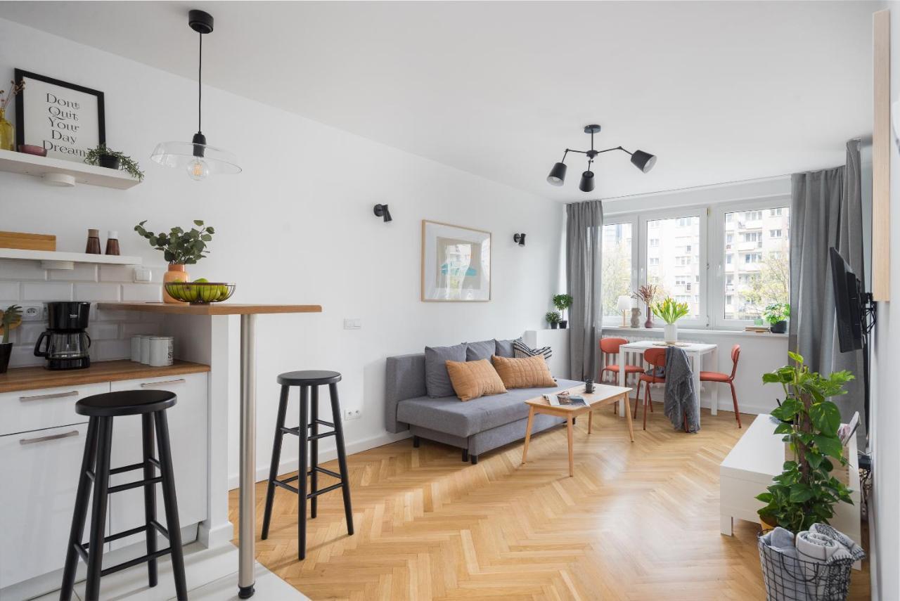 Apartment ★bright With Positive Vibes★