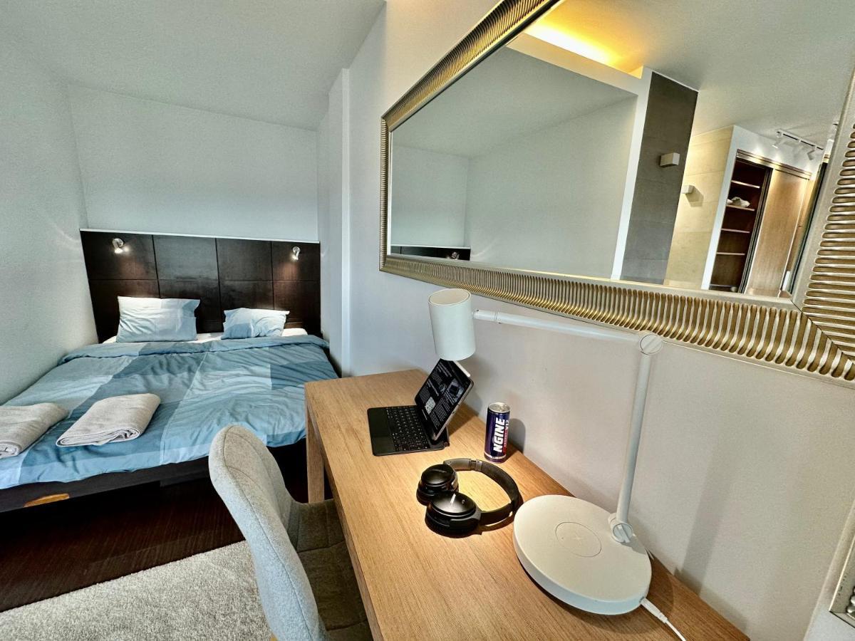 Apartament Metro X2 Fast Wifi 400 Mbs 70'tv Netflix Hbo Max Appletv+ Disney+