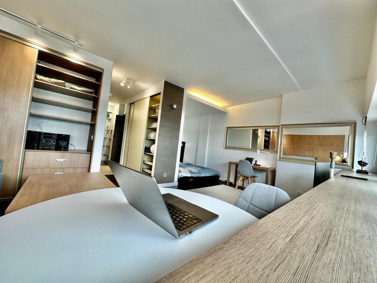 Apartament Metro X2 Fast Wifi 400 Mbs 70'tv Netflix Hbo Max Appletv+ Disney+ Warszawa