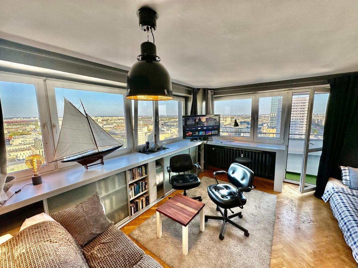 Super Grey Centrum 2x Metro Fast Wifi 300 Mbs Netflix Appletv Smarttv Spotify Panorama Miasta Warsaw