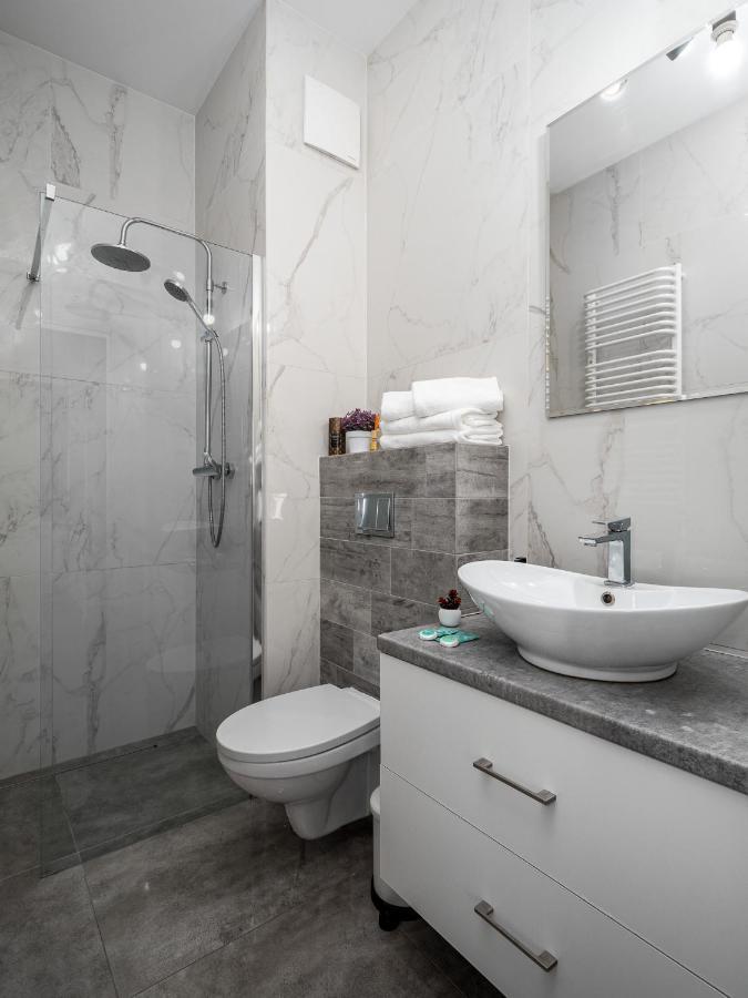 Apartament Ks Wola Prymasa 407 Varsóvia