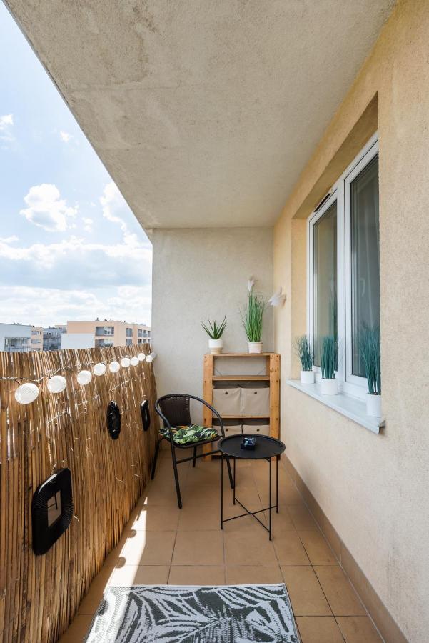 Art Apartment *