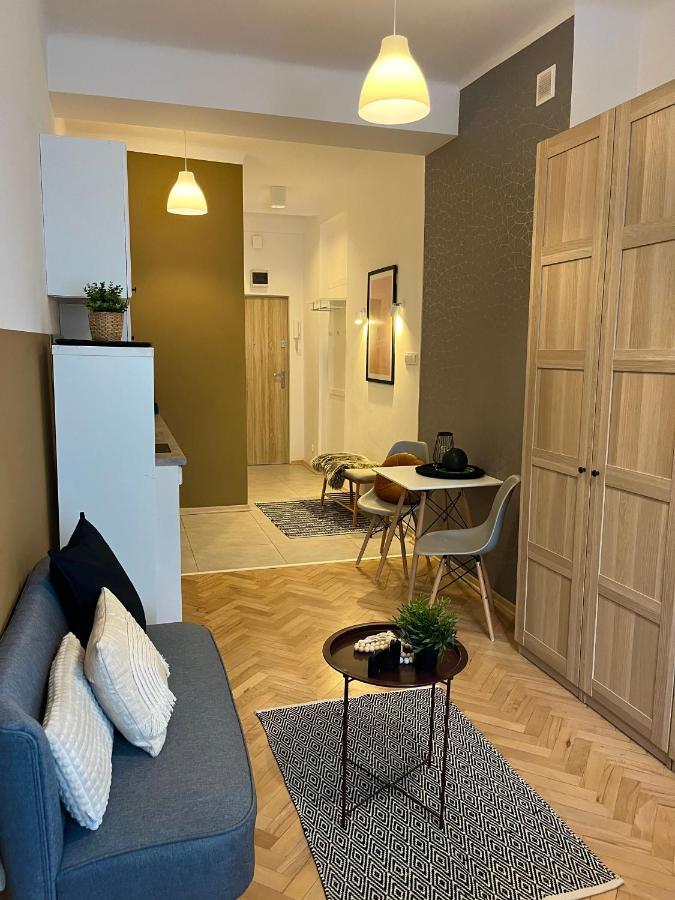 Halo Warszawa/ Hello Apartment Warsaw