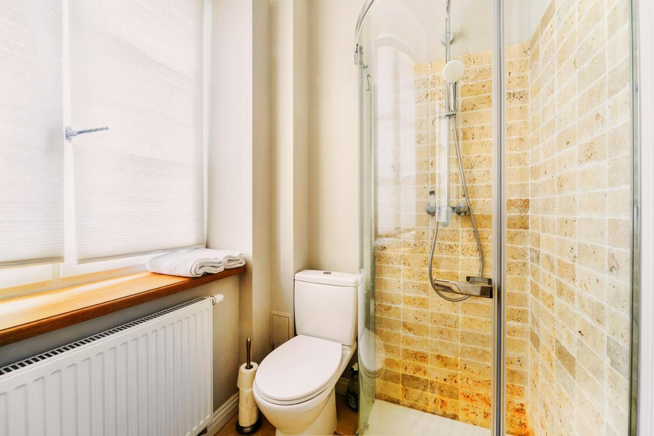 Designer Flat In The Heart Of Old Town Apartment