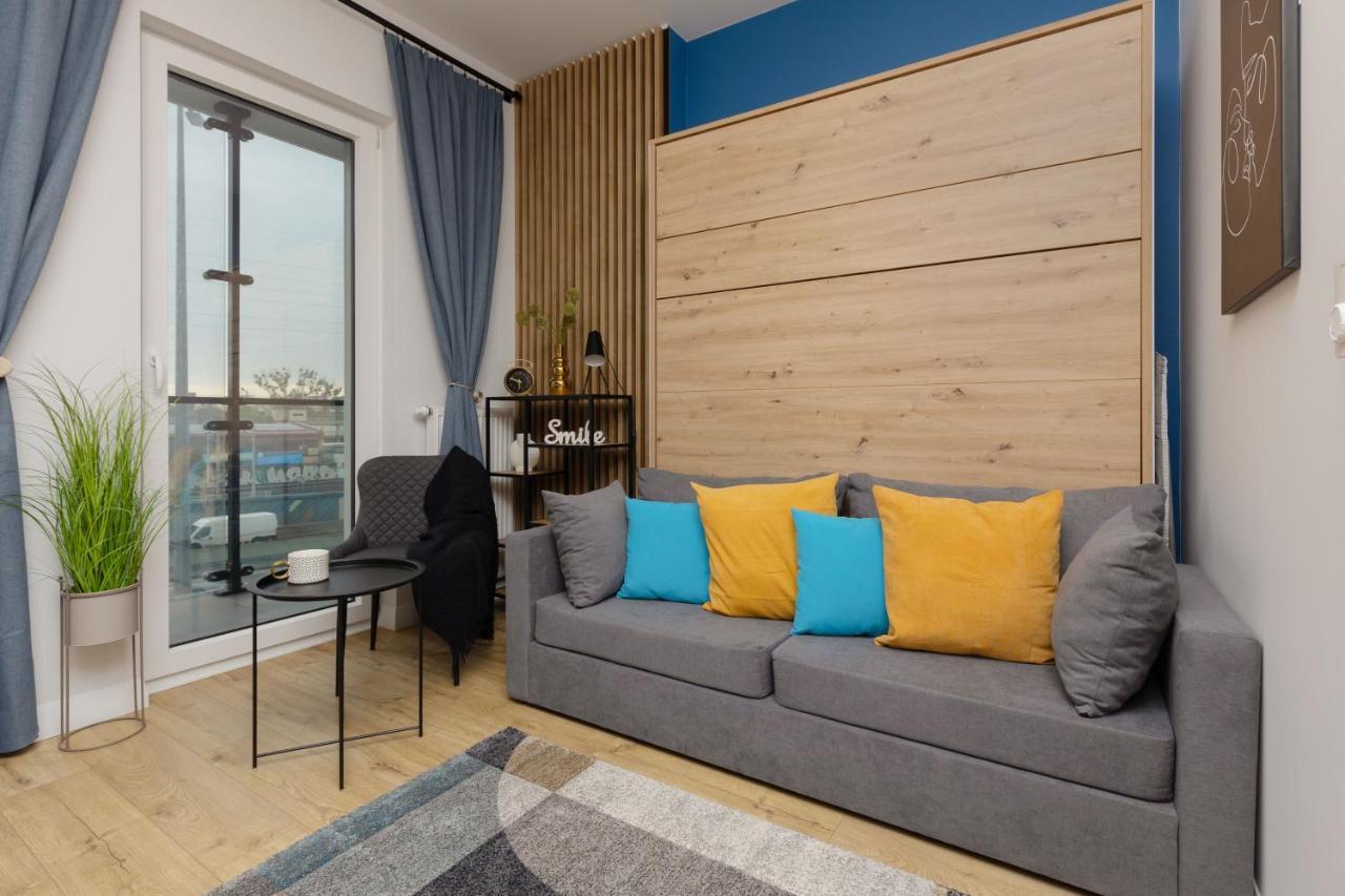 Business Kasprzaka With Parking By Renters