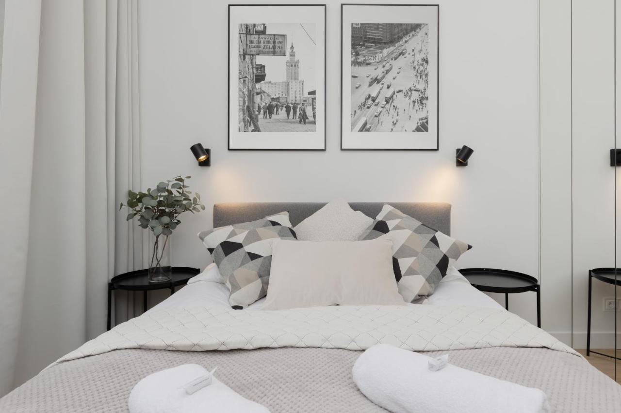 Spacious With Panoramic View Of By Renters
