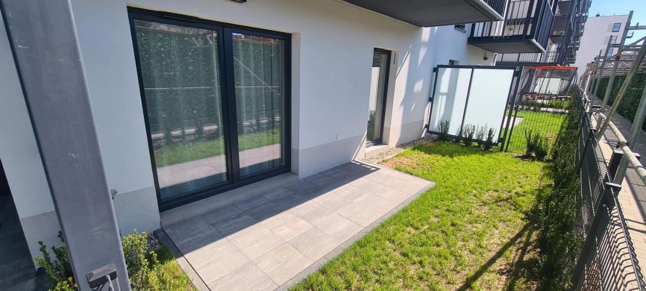 Bohema Praga - New Lux Near Metro And With Bedroom Apartment
