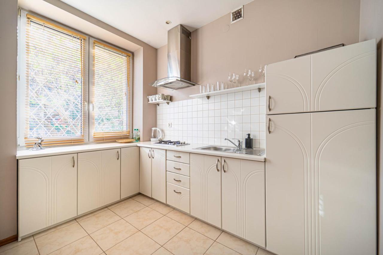 Grenadierow Praga Apartment *