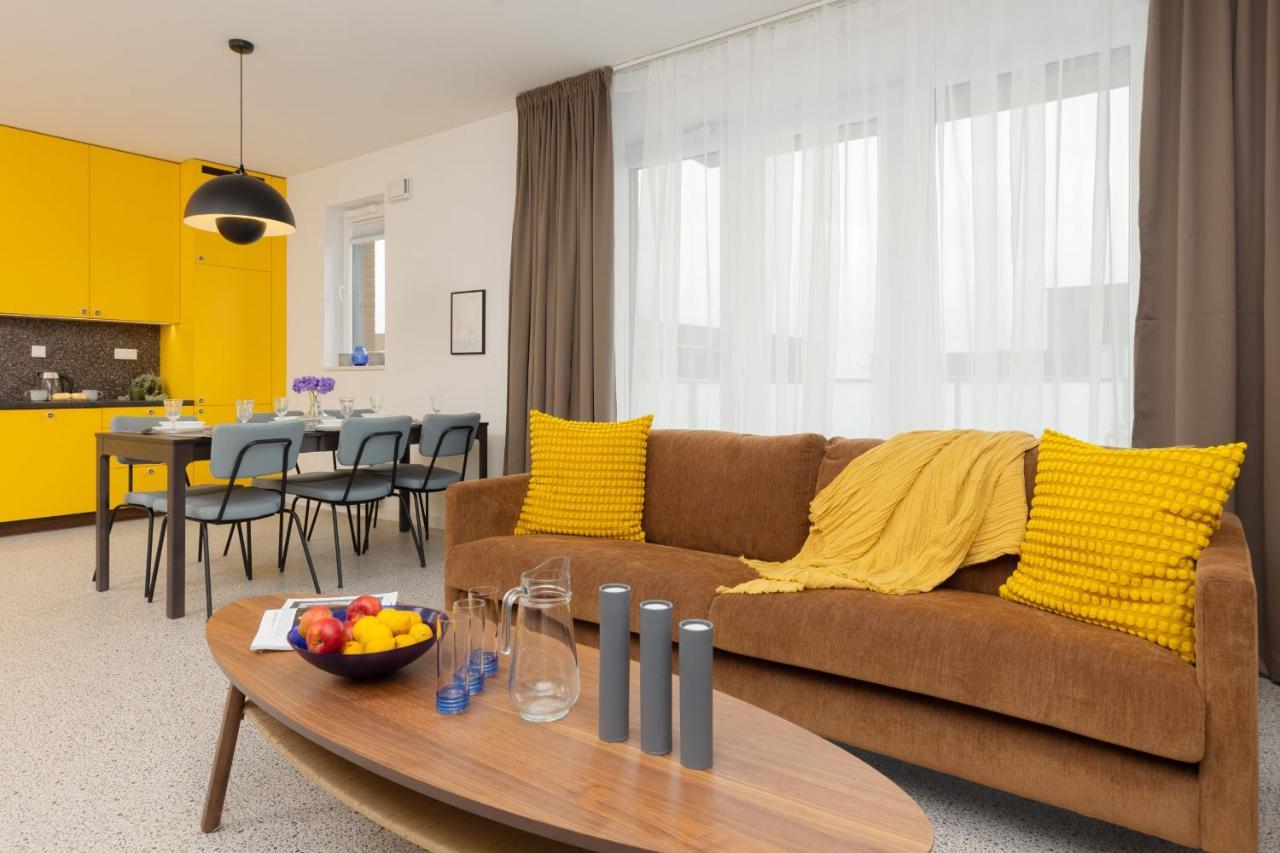 Trendy & Spacious 3-room Wilanow By Renters Apartment *