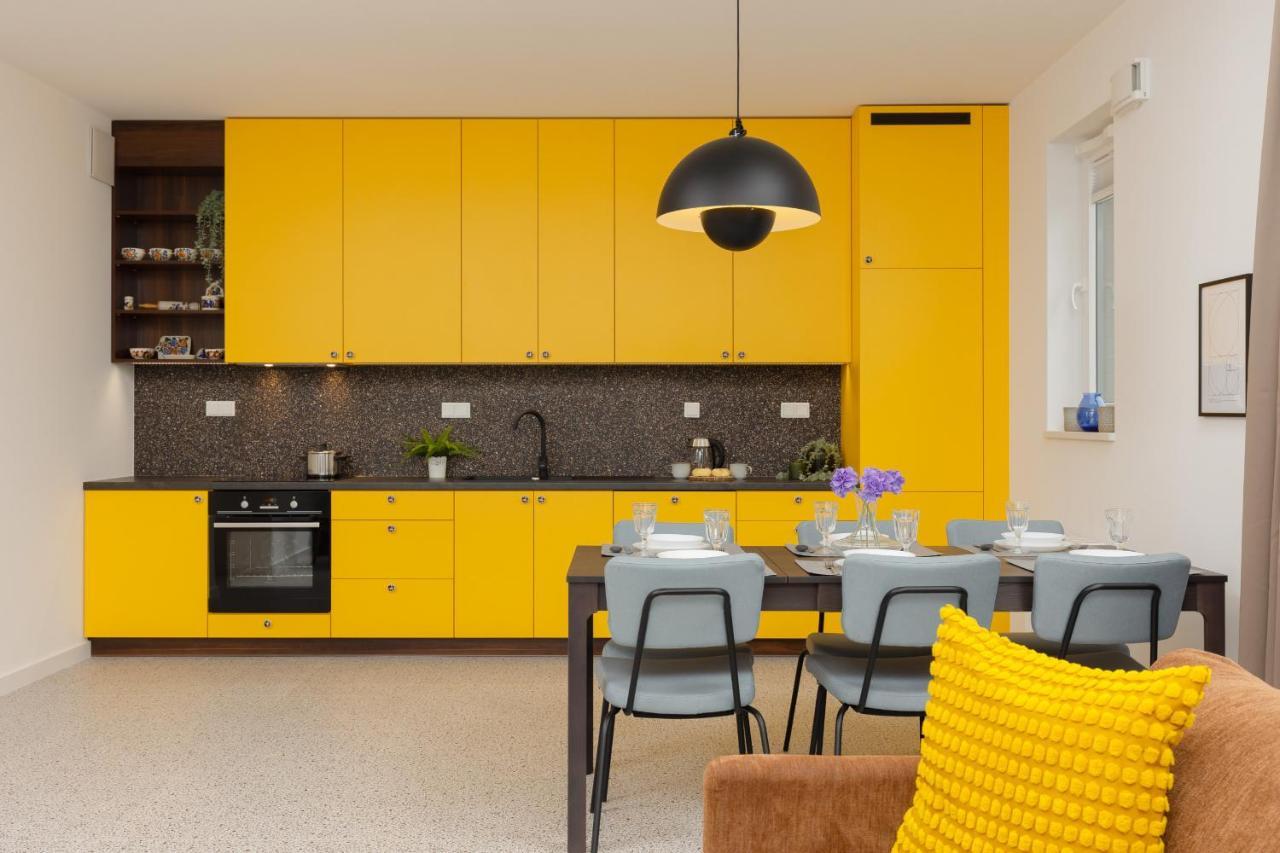 Trendy & Spacious 3-room Wilanow By Renters *