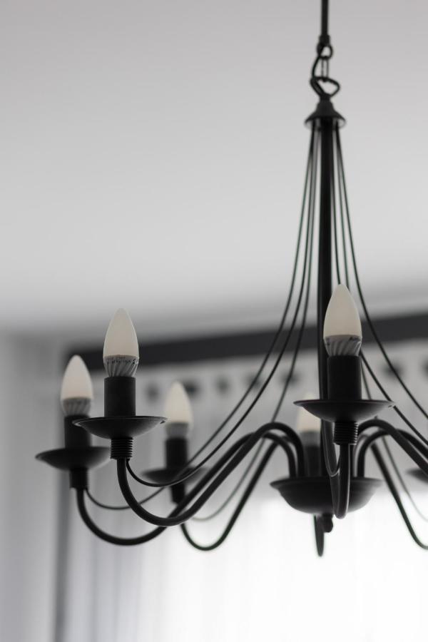 Comfy & Trendy Studio Wola By Renters *