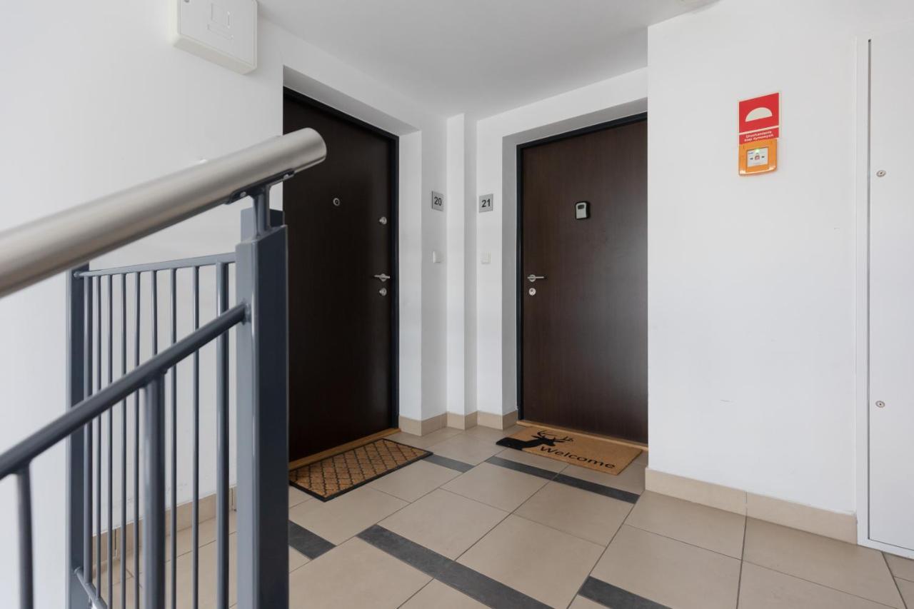 Comfy & Trendy Studio Wola By Renters * Warschau