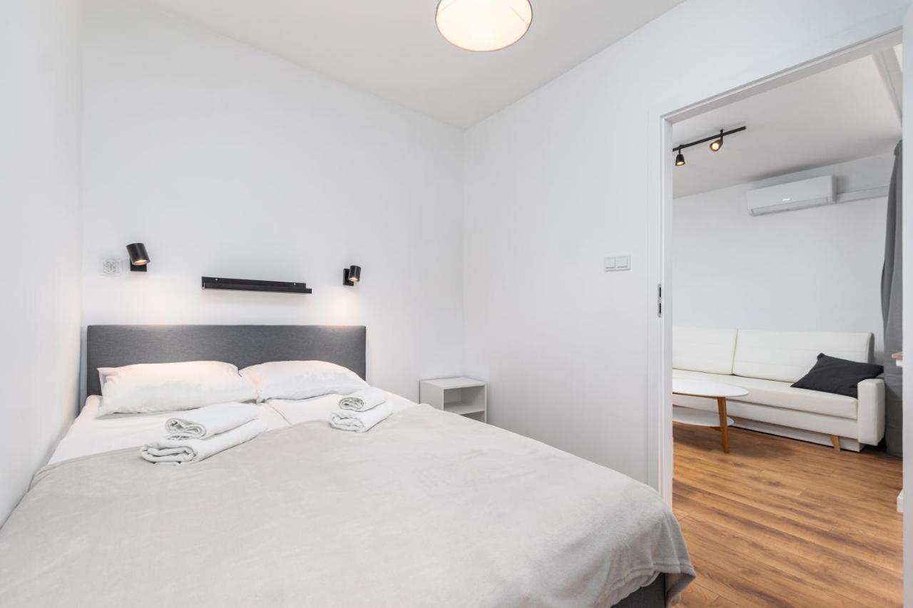 Apartament Solidarności 68 By Homeprime Warszawa