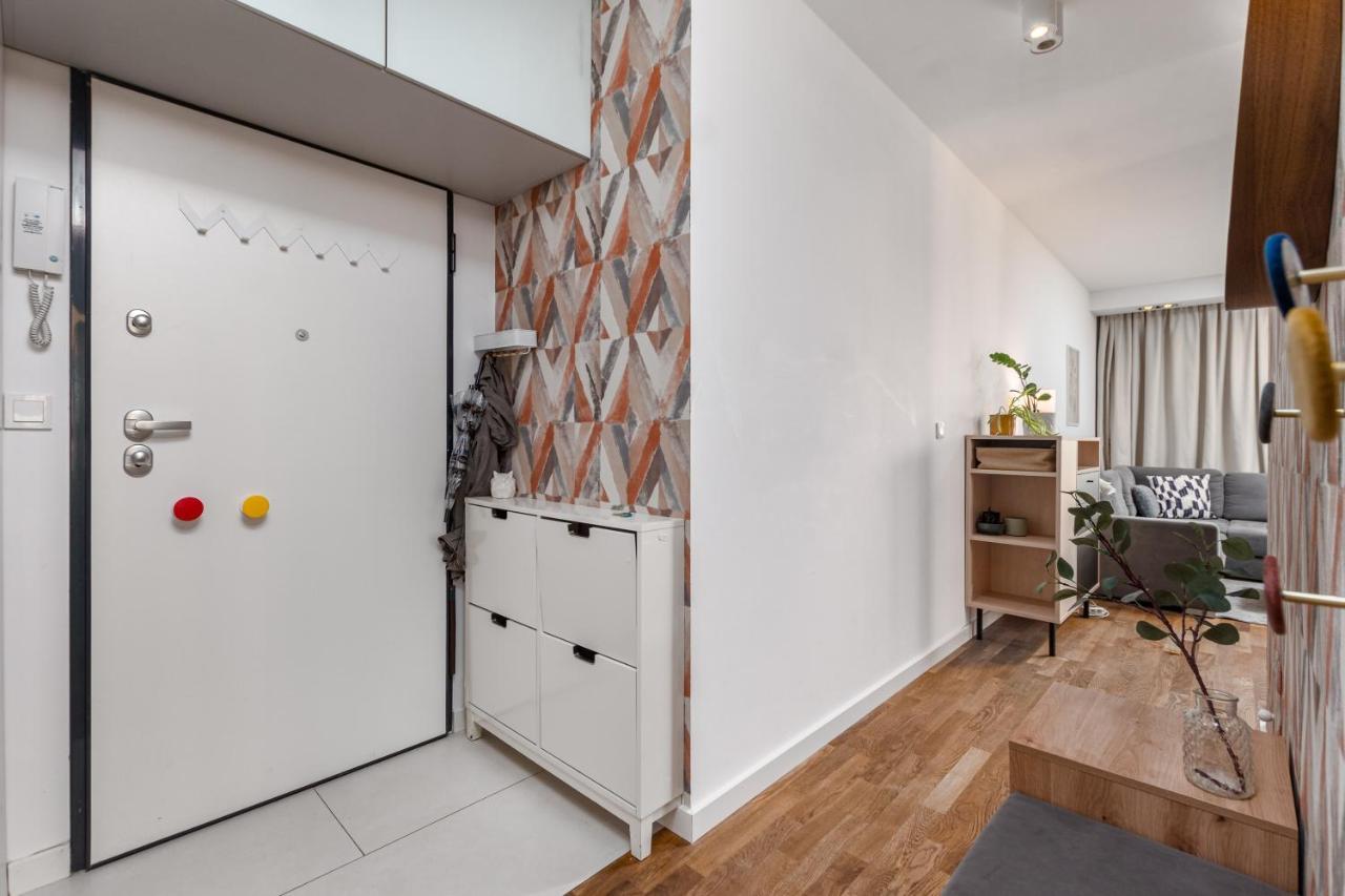 Apartment Bobrowiecka 11d By Homeprime