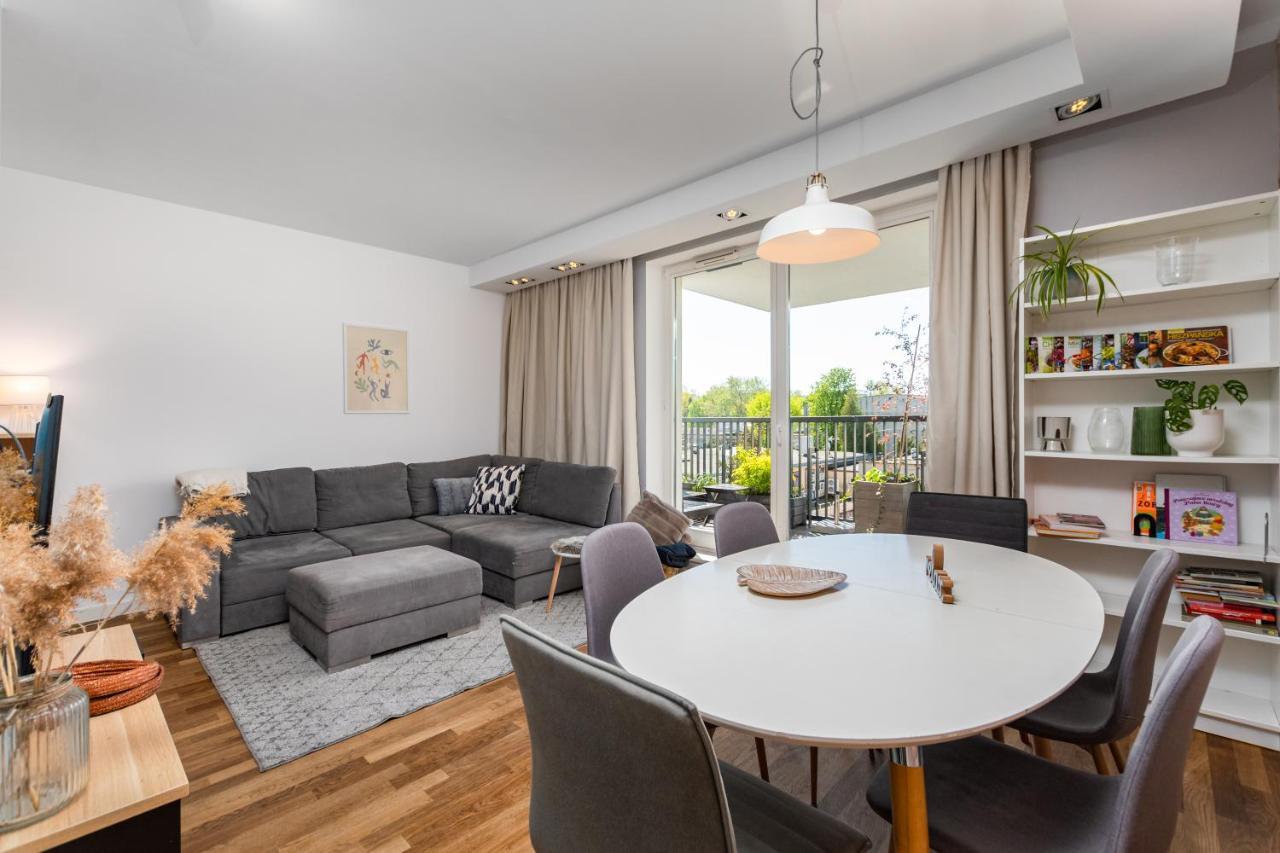 Apartment Bobrowiecka 11d By Homeprime