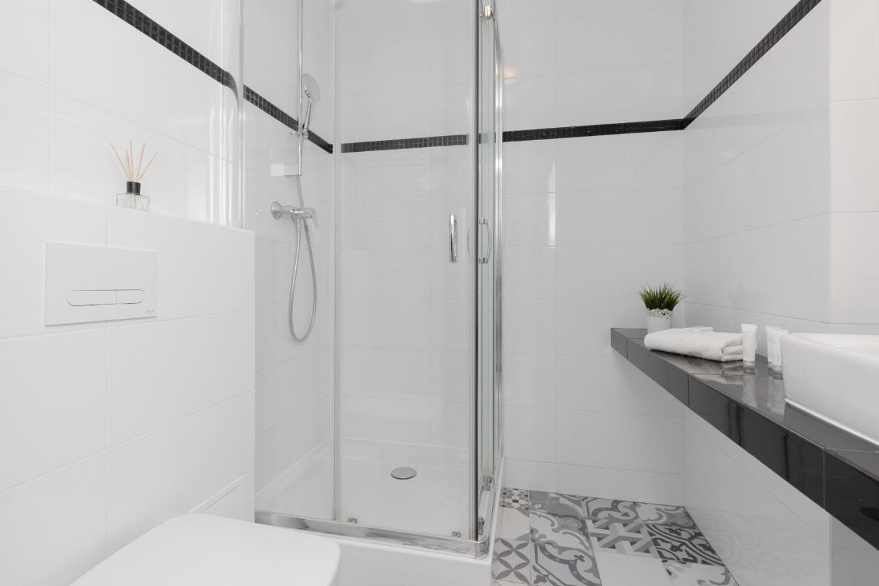 Old Town Spacious Bonifraterska By Renters * Warsaw