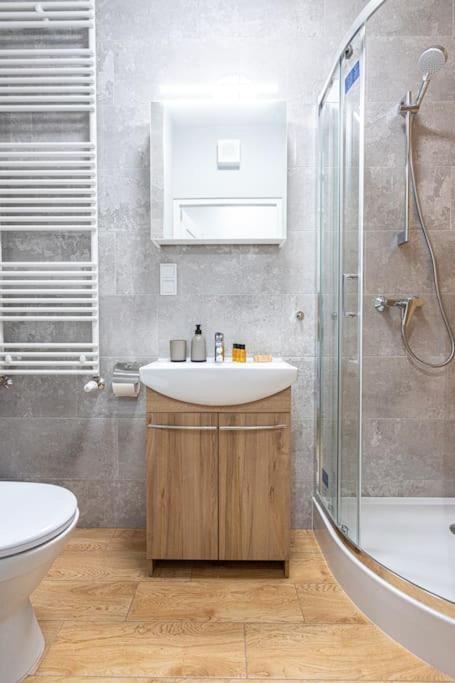 Wiktoryn Comfort N1 By Rentujemy * Warszawa
