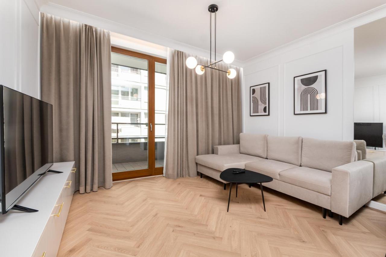 Apartamento Aleja Solidarnosci 60b