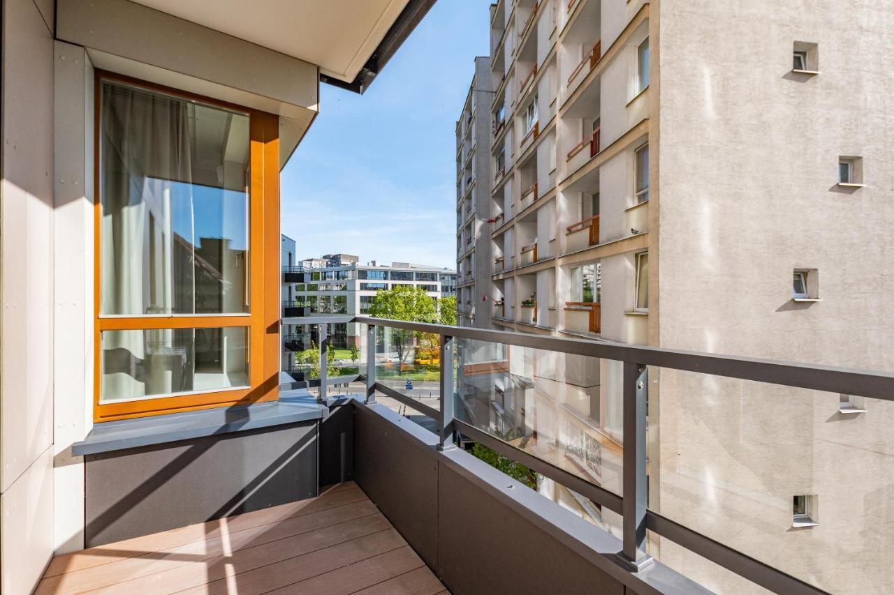 Apartment Aleja Solidarnosci 60b