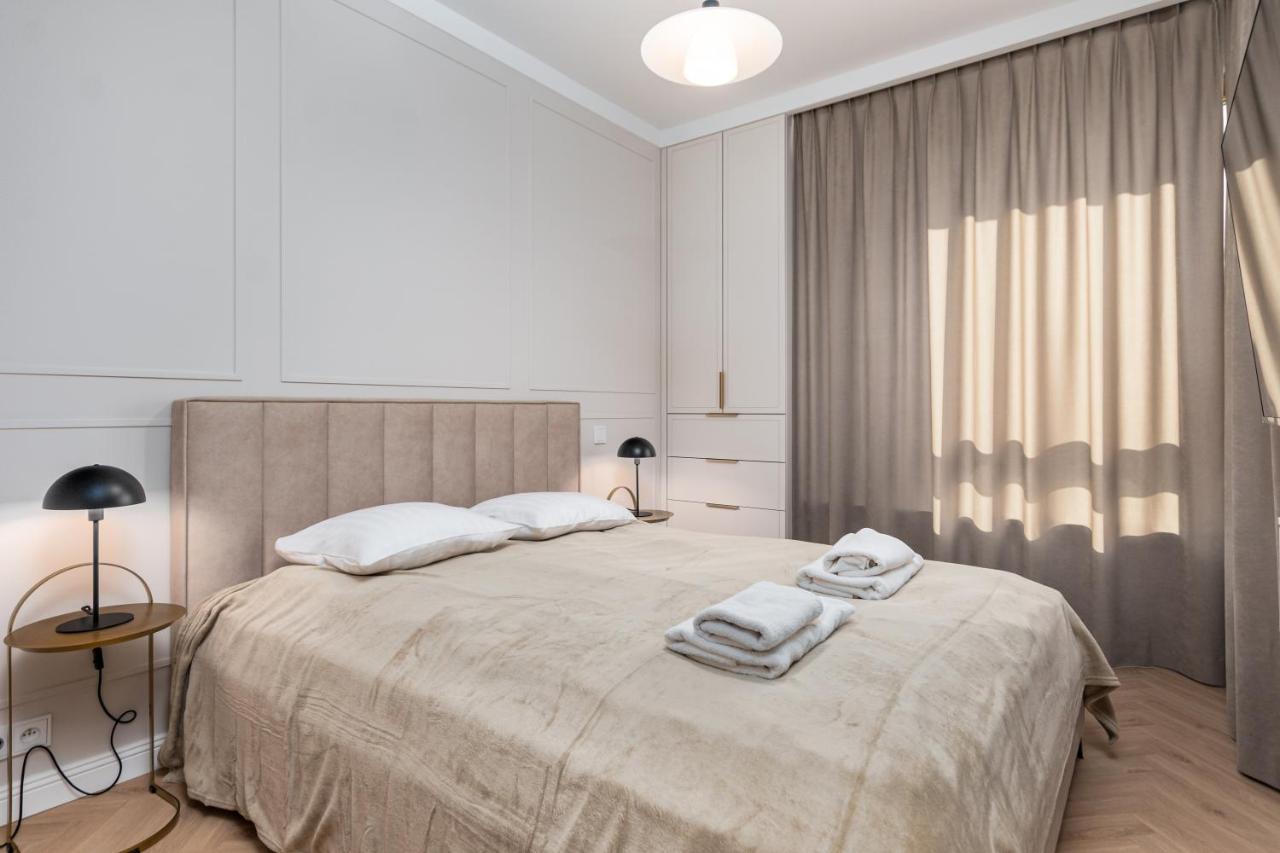 Aleja Solidarnosci 60b Apartment *