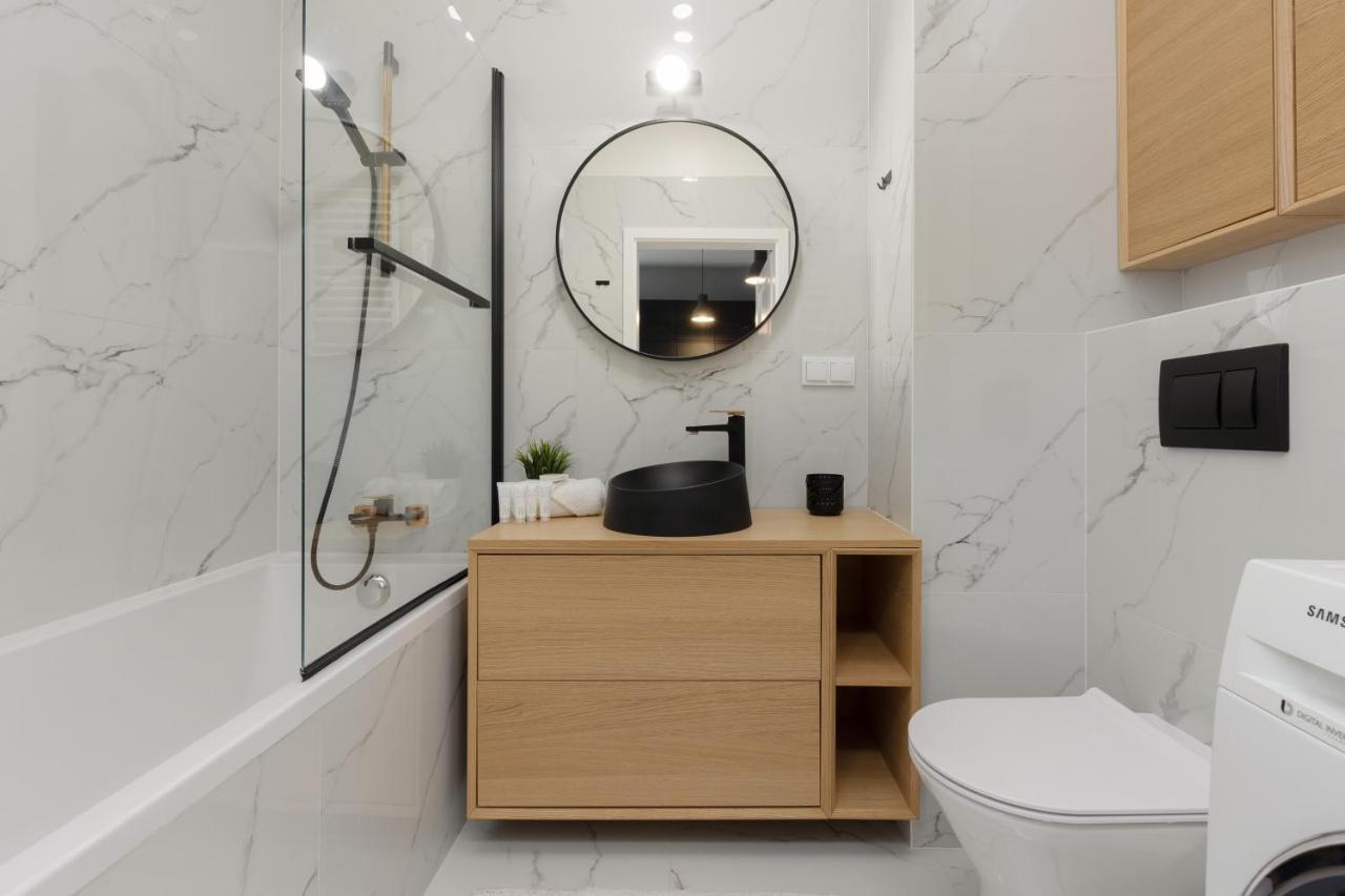 Wlochy Borsucza Modern By Renters Apartament *