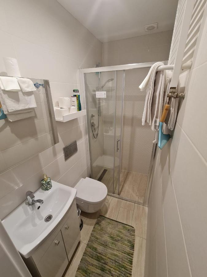 Lochowska 12 Apartament Na Antresoli Apartment *