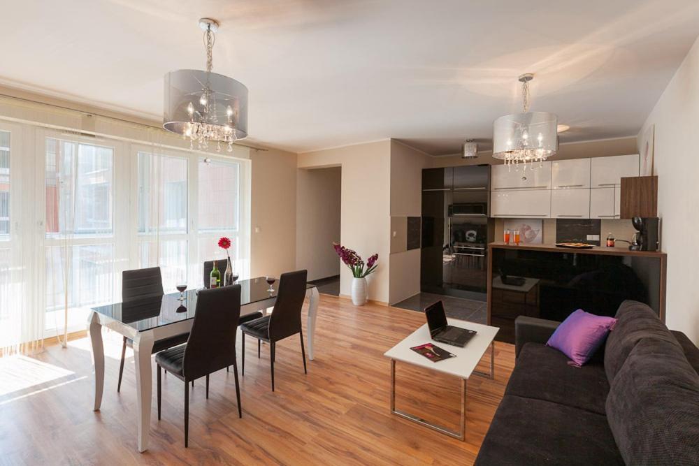 City Aparthotel Wola Aparthotel Warsaw