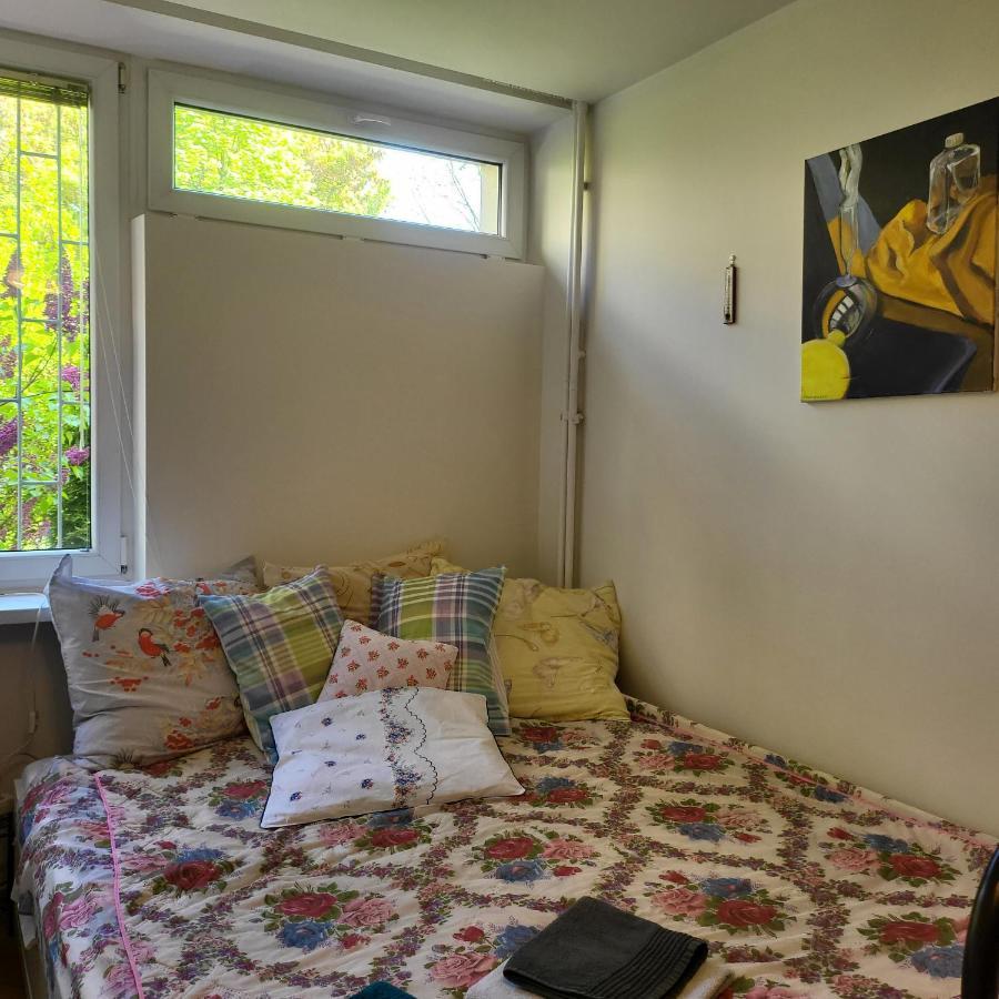 Spacious Retro Flat Close To National Stadium Apartment