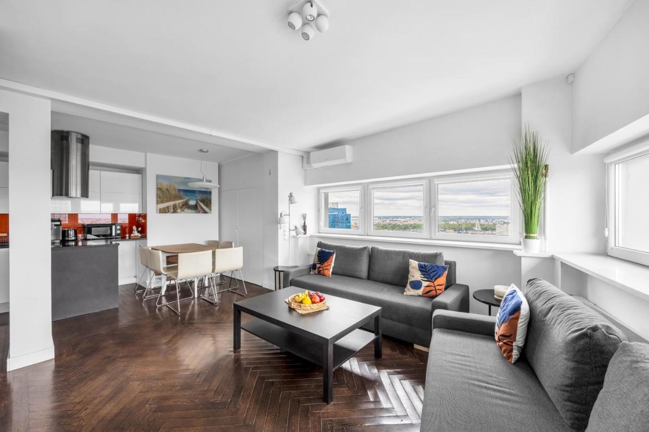 Apartment 23rd Floor 3br With Views Of Warsaw