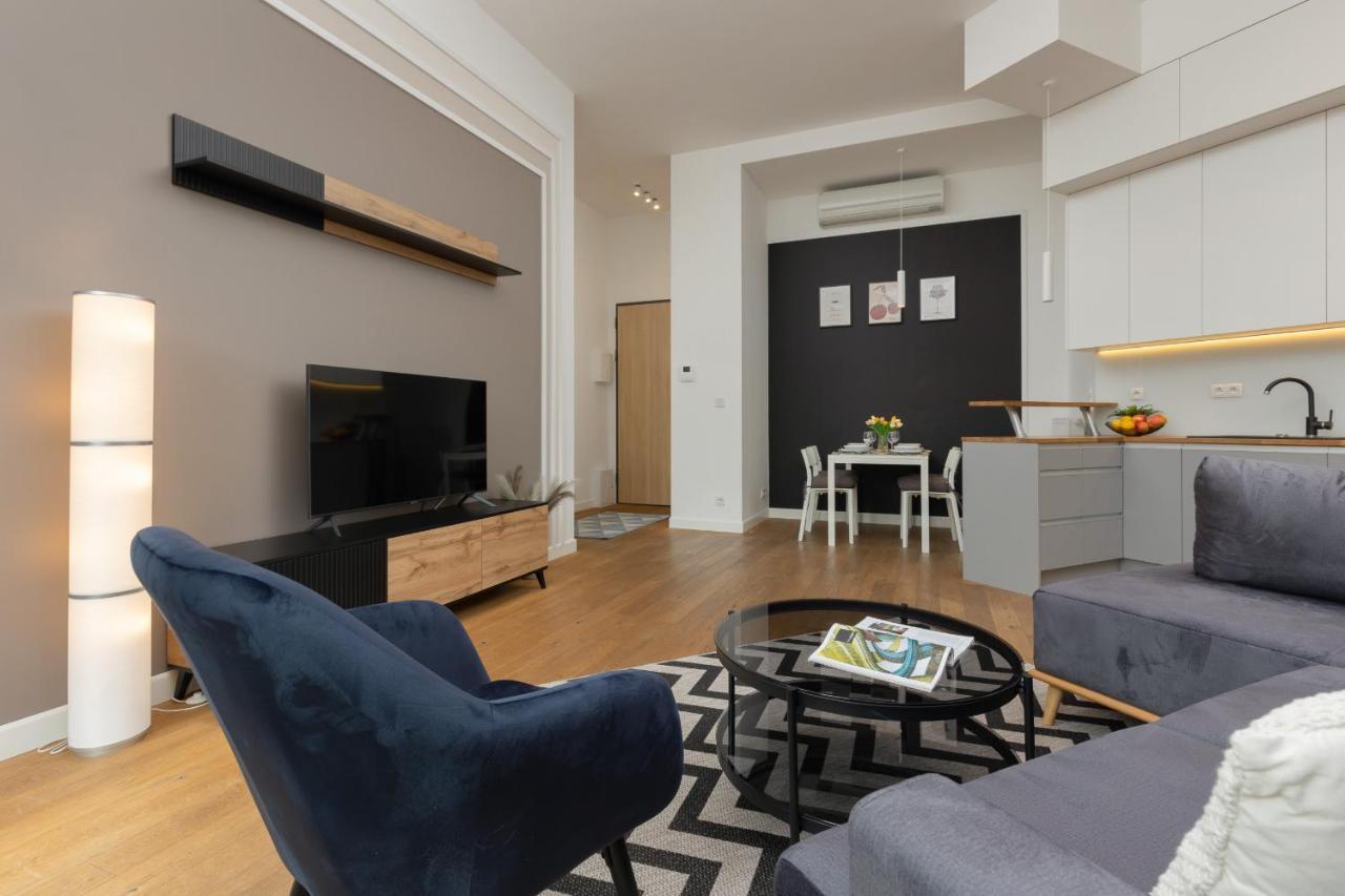 Beautfiul For Families With Ac By Renters Apartment