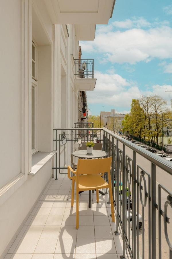 Apartment With Balcony Warsaw's Praga By Renters Warsaw