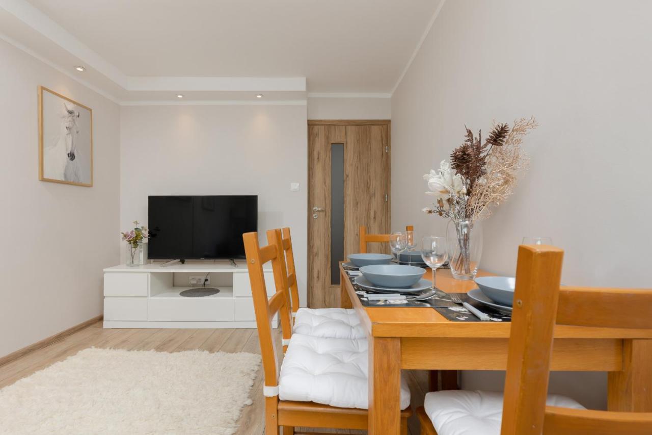 Pet-friendly Panska With Ac By Renters Apartamento